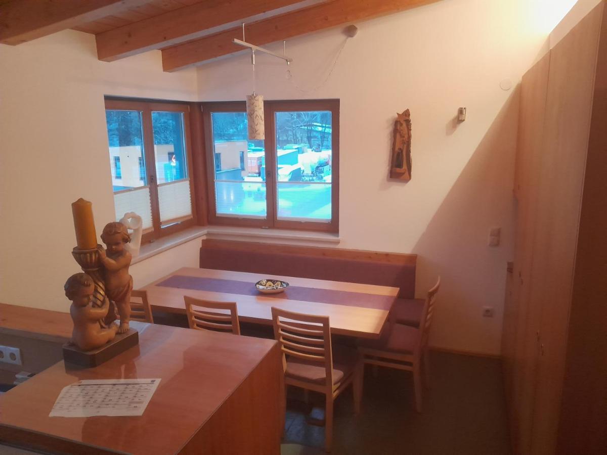 Haus Hotz Apart Talblick Гринс Экстерьер фото
